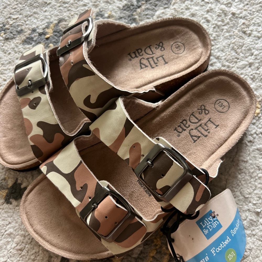 NWT Lily&Dan Suede Sandals Sz 13/1 boys footbed sand color camo - Picture 2 of 7